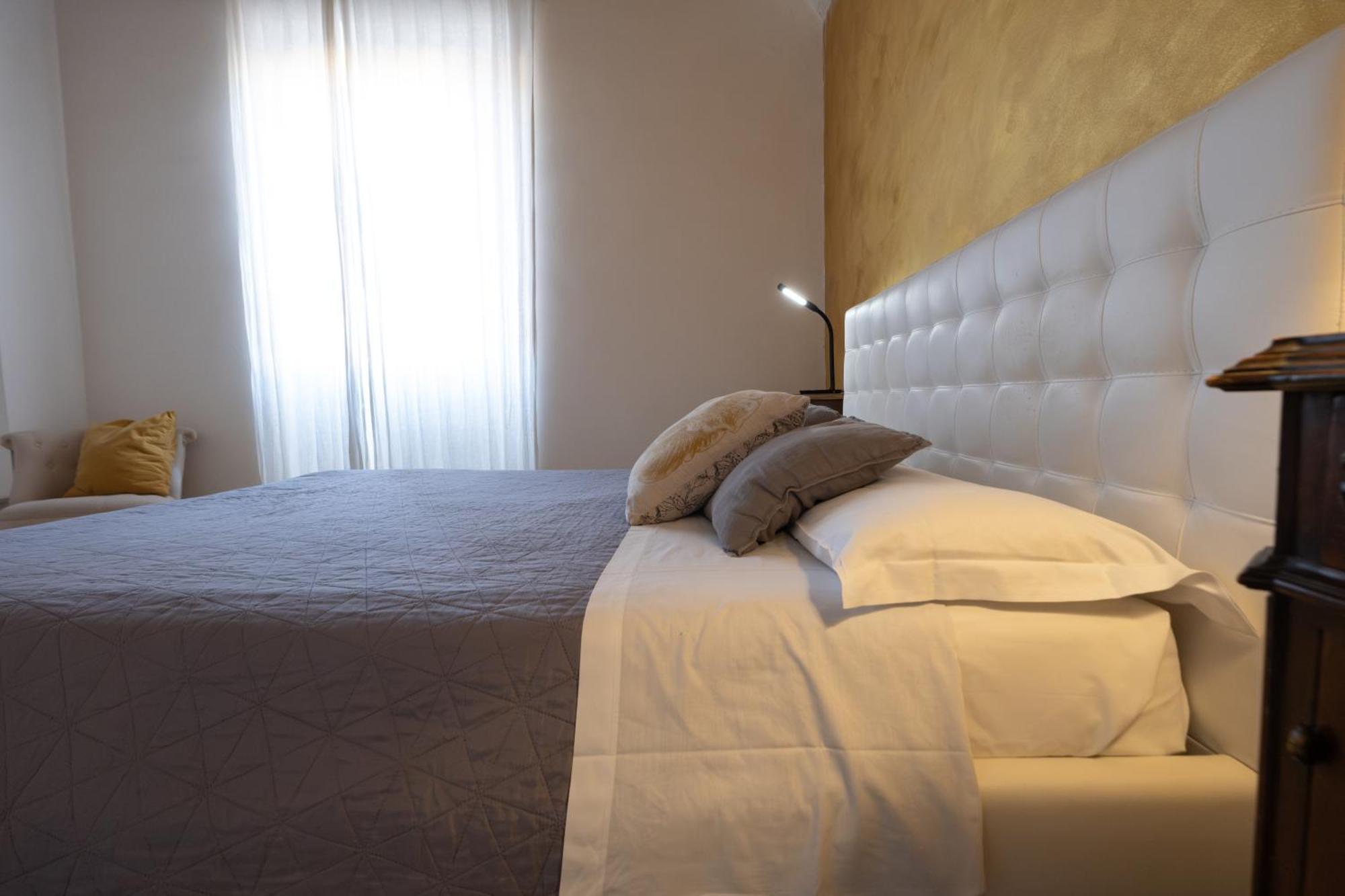 Santonofrio Apartments Roma Esterno foto